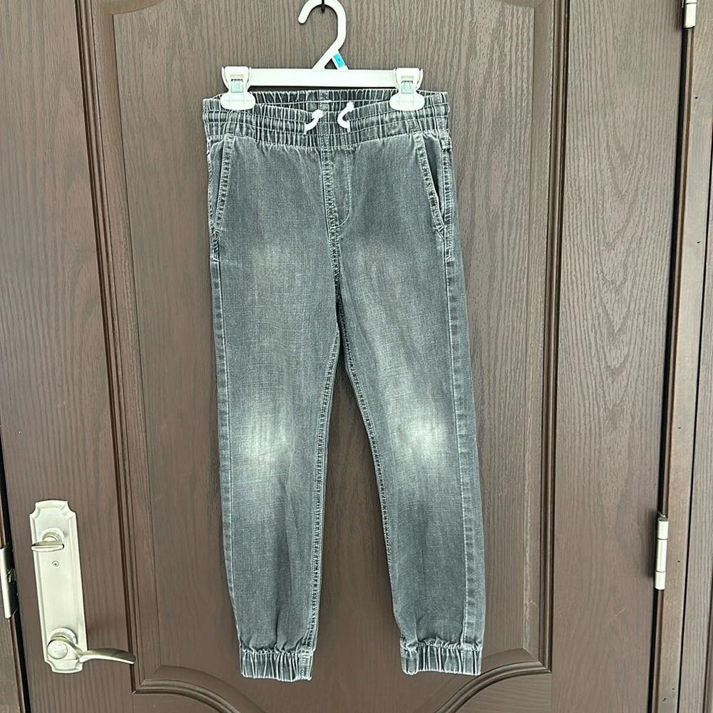 3/$15 H&M Gray Denim Jogger Pants Size 8Y Elastic Waist Pull-On Jeans